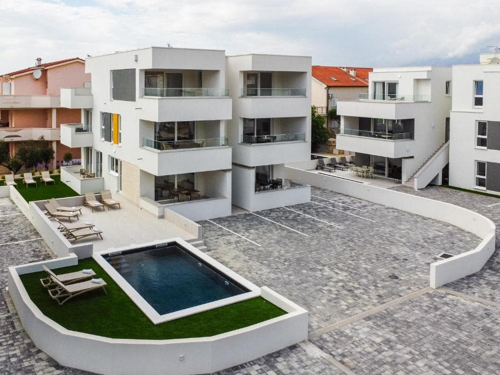 Appartamento Break A 4 con piscina a Novalja