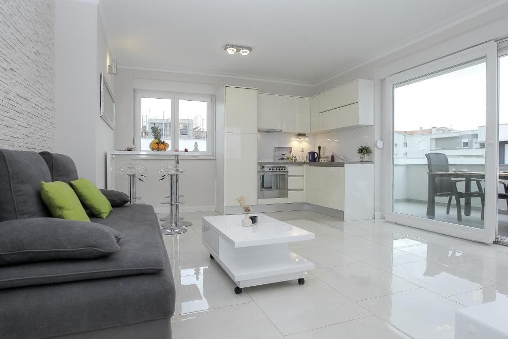 Tomana 6 Appartamento con Terrazza a Novalja